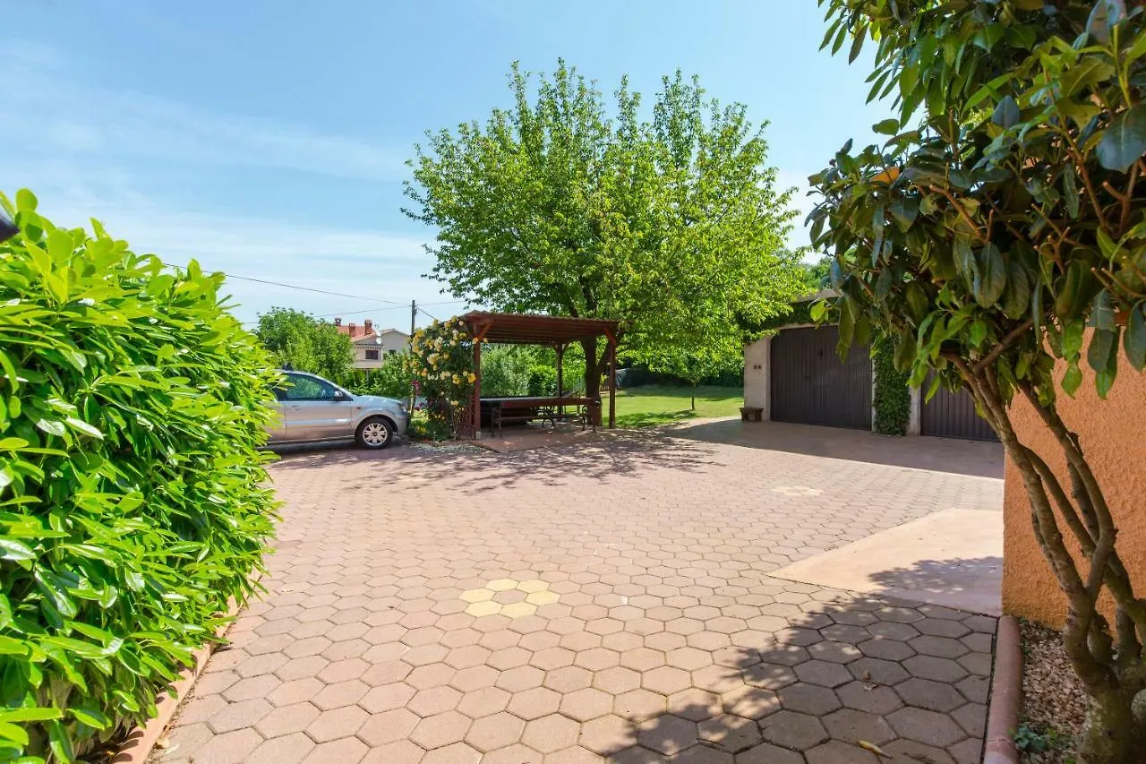 Apartment Apartman Karmen Labin